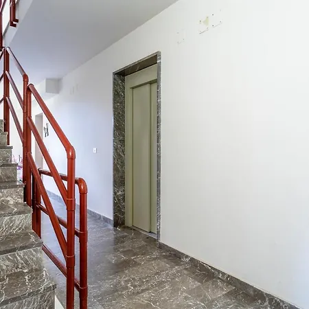 Apartment Museo Fattori Roomy With Balcony! *